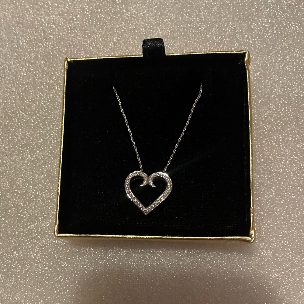 14k wg heart charm 10k wg necklace